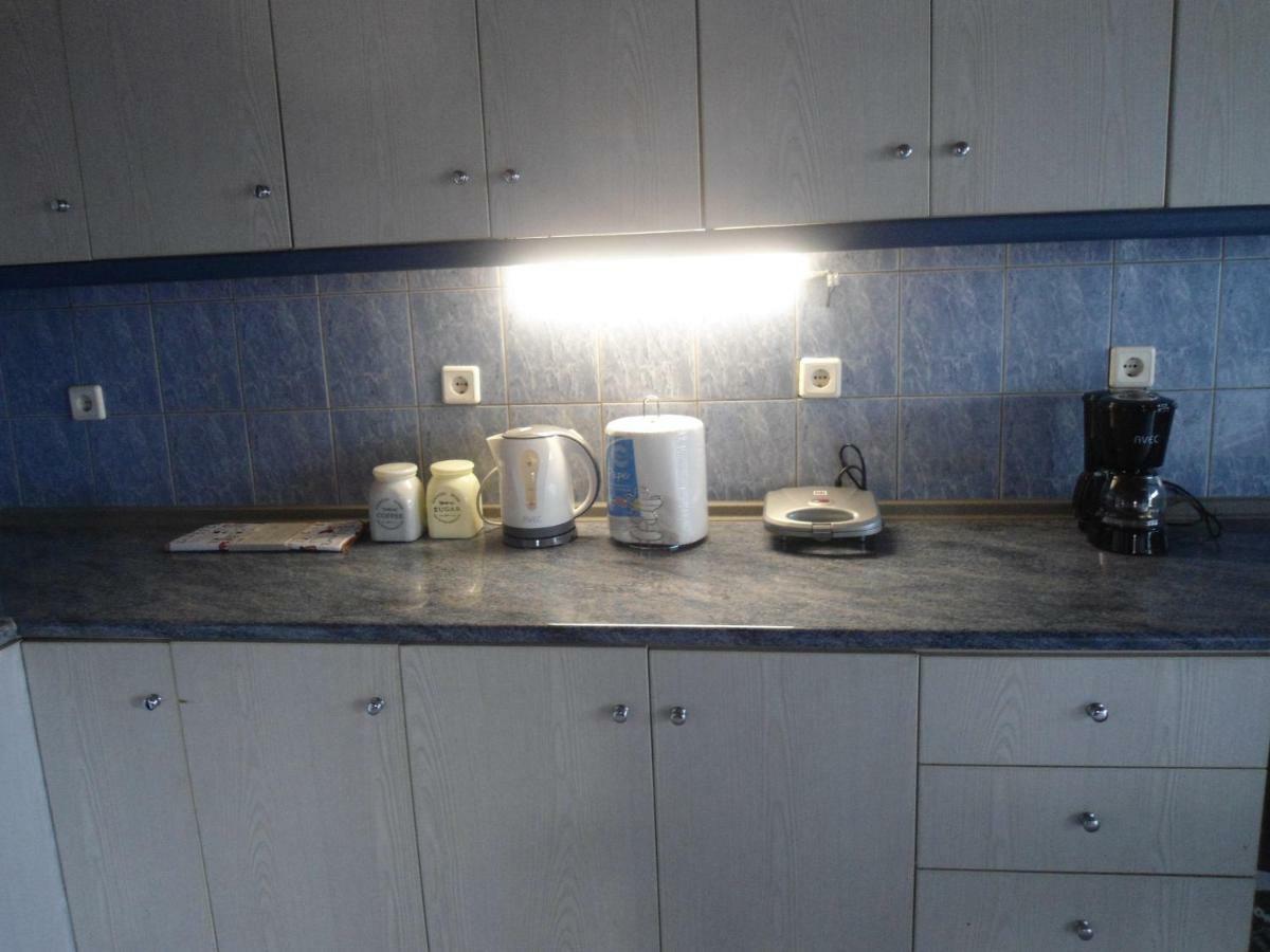 Sunny Apartment 15 Min From Airport And Sea อาร์เตมีดา ภายนอก รูปภาพ